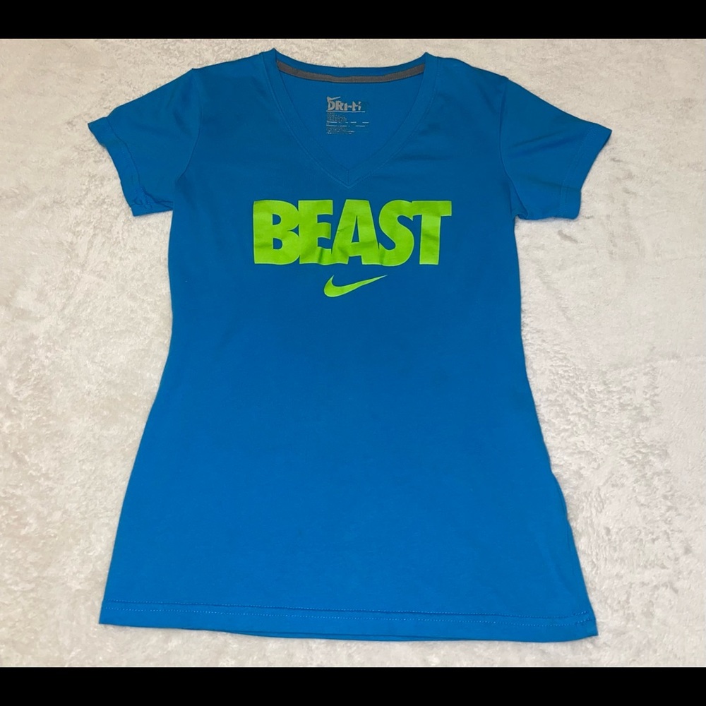 Nike t-shirt